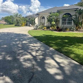 landscape maintenance by Thomas Lawn Care reviewed on August 18, 2025