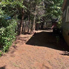 Leaf Removal by IA Landscape reviewed on September 25, 2025