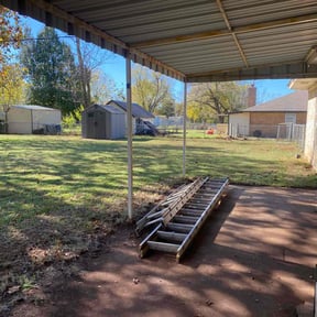 Leaf Removal by Loza Lawn & Home Services reviewed on August 18, 2025