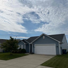 turf maintenance by Jon&#039;s true mows reviewed on October 8, 2023