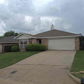 landscape maintenance by Lagger Properties reviewed on August 19, 2025