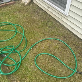 Flower Bed Weeding by Lawncarellc reviewed on November 18, 2025