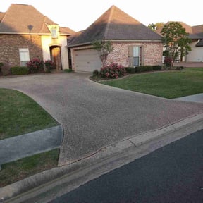 yard care by On Time Handyman Full Service reviewed on August 15, 2025