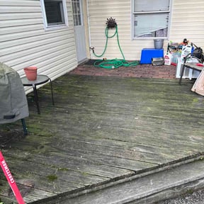 Flower Bed Weeding by Willam Bonavida reviewed on August 17, 2026
