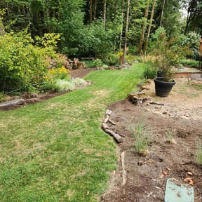 lawn maintenance by Top Landscape Maintenance LLC reviewed on May 25, 2025