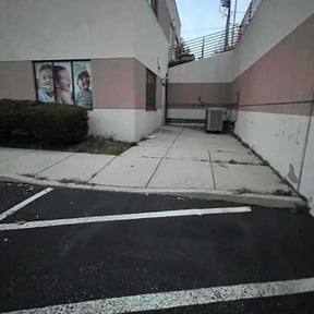 Leaf Removal by Da Grind Lawncare reviewed on November 22, 2025