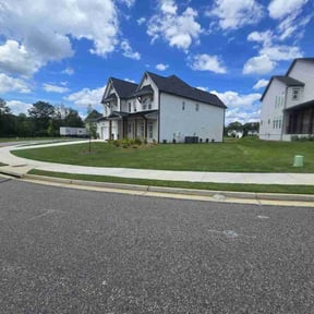 lawn care by Sb Landscaping reviewed on August 21, 2025