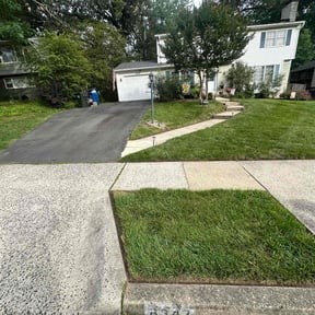 yard maintenance by Caliber Lawn and Garden reviewed on November 23, 2025