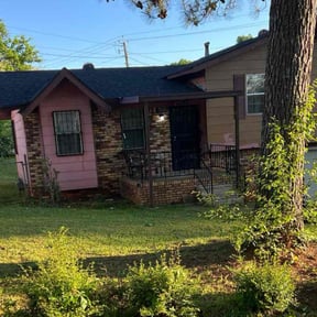 Bush Trimming by Blue Lagoon Lawn Service reviewed on August 20, 2025