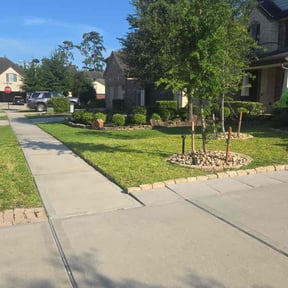 yard service by Hankerson Property Management LLC reviewed on August 15, 2025