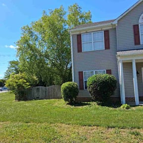 Bush Trimming by Perea Landscaping and Construction reviewed on May 5, 2026