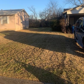 Leaf Removal by Medina lawns service reviewed on September 19, 2025