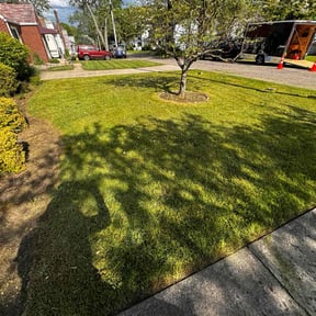 lawn care services by Big Country Lawn Care, LLc reviewed on April 18, 2024