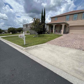 yard maintenance by Blue Scapes landscaping reviewed on August 16, 2025