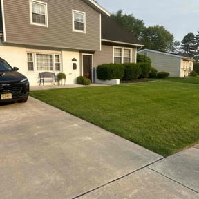 landscaping services by Huntech, LLC reviewed on August 20, 2025