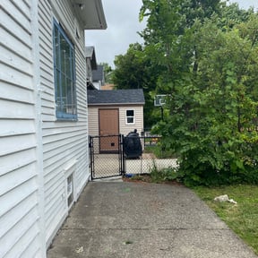 Bush Trimming by J&S Landscaping reviewed on August 16, 2025