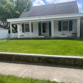 lawn service by Home and lawn reviewed on July 14, 2025