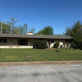 gardening service by Tulsa Lawn Care reviewed on August 20, 2025