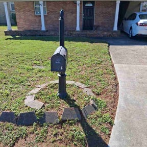 Leaf Removal by Robert Contreras lawn service llc reviewed on January 17, 2026