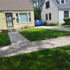 landscape maintenance by Fischer Landscape Design and Lawn Maintenance reviewed on August 16, 2025