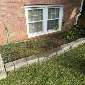 Flower Bed Weeding by TOMS - Total Outdoor Maintenance reviewed on November 18, 2025