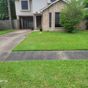 residential landscaping by Troy&#039;s Lawn Care reviewed on September 18, 2025