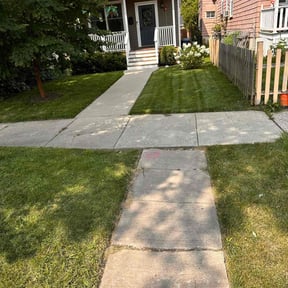 landscaping services by Anderson Yard Care LLC reviewed on August 15, 2025