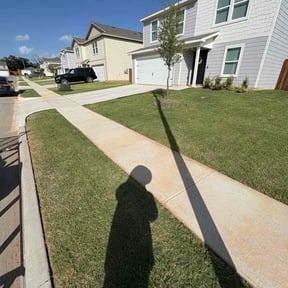 yard care by A Cut Above Lawn & Landscaping reviewed on August 18, 2025