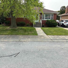 landscaping services by Pineda landscaping reviewed on August 16, 2025