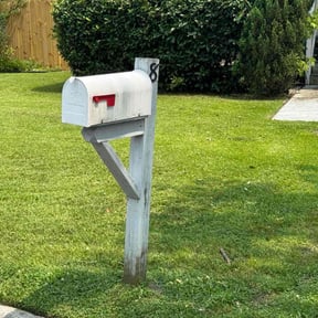 Bush Trimming by Bitcoin Lawn reviewed on August 18, 2025