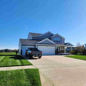 yard work by Landscapers reviewed on August 15, 2025