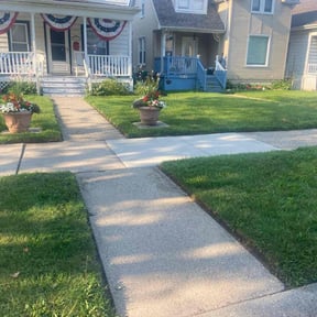 yard service by Love Your Lawn reviewed on August 21, 2025