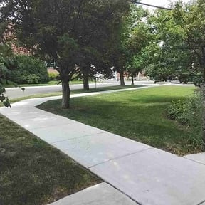 lawn care services by Red Rose Lawn Care reviewed on August 16, 2025