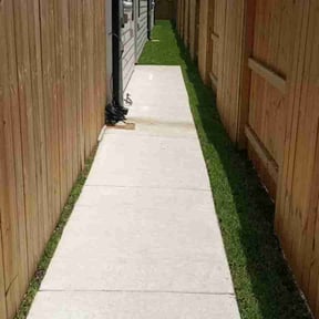 Cleanups by Padilla Lawn & Irrigation reviewed on August 17, 2025