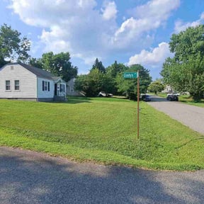 yard care by RLG lawn services reviewed on November 23, 2025