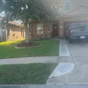 yard maintenance by Frazier Lawn Care reviewed on June 21, 2025