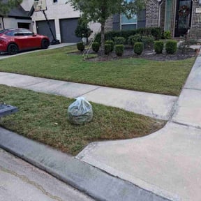 Flower Bed Weeding by Rodd&#039;s Lawn Care and Landscape, LLC reviewed on October 21, 2025