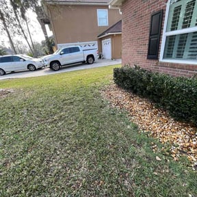 Flower Bed Weeding by Above the Lawn reviewed on August 15, 2025