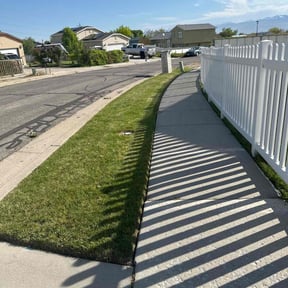 landscaping by SLC Groundskeepers reviewed on August 17, 2025