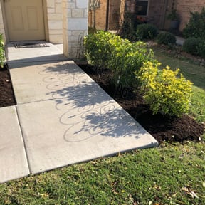 Bush Trimming by Jays lawn care reviewed on August 16, 2025