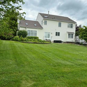 landscape maintenance by Winters' End Landscaping reviewed on August 20, 2025