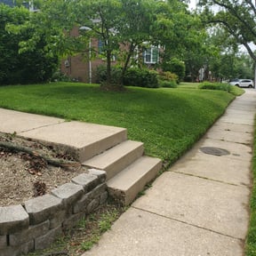 lawn maintenance by Tyler’s landscaping reviewed on October 20, 2023