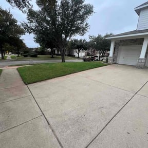 yard work by Forever Green FG LLC reviewed on August 17, 2025