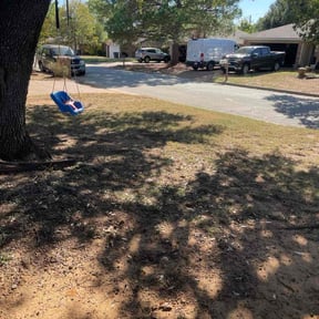 Bush Trimming by Mow &amp; Go reviewed on October 18, 2025