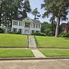 landscaping services by CCs lawncare reviewed on December 16, 2025