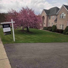 yard care by King Family Acquisition &amp; Management reviewed on November 22, 2025