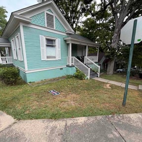 Bush Trimming by 3D Lawn Co reviewed on August 19, 2026