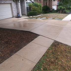 Bush Trimming by Jones landscaping reviewed on August 16, 2025