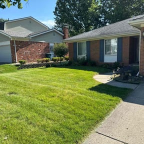 residential landscaping by Ozy Lawn Care and Landscaping reviewed on August 18, 2025