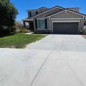 grass maintenance by K.I.S.S. lawn care reviewed on April 27, 2025